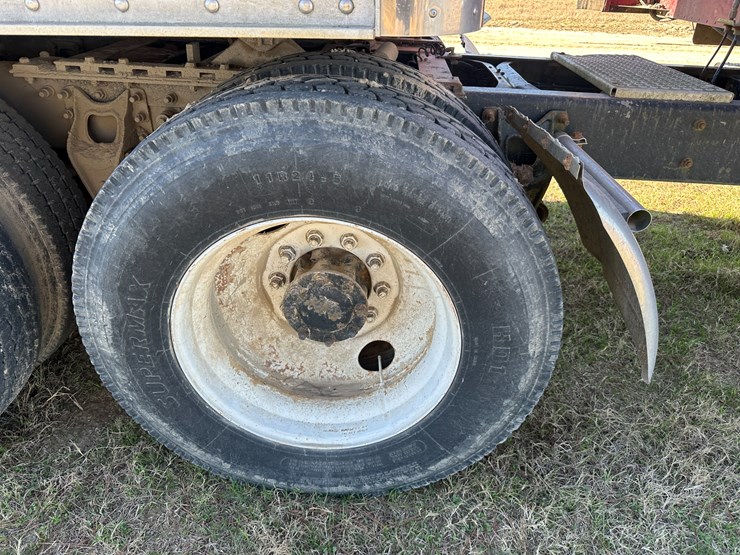 1997-caterpillar-10-image-11