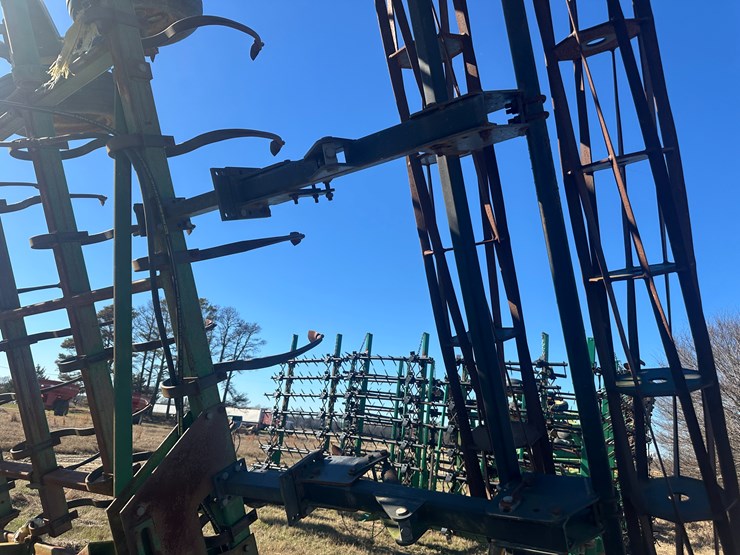 john-deere-42-image-23