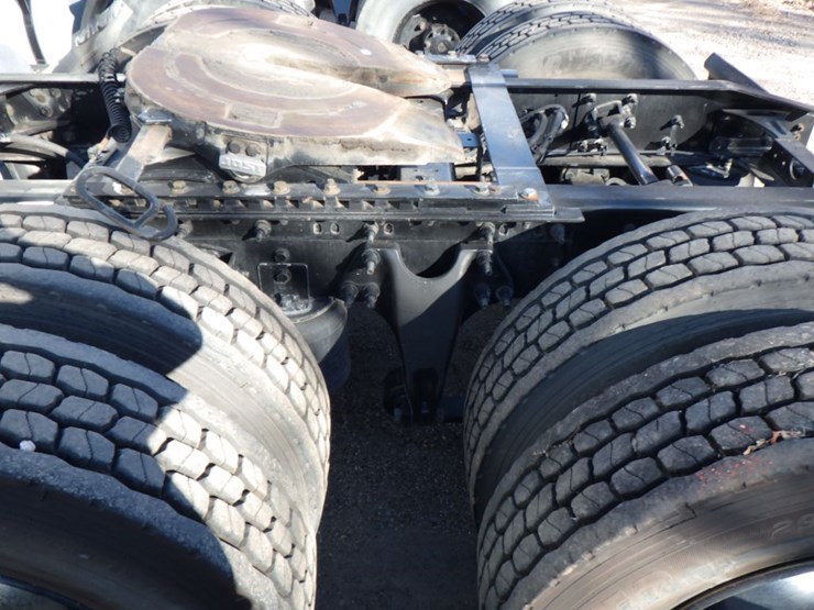 2017-international-prostar-image-14