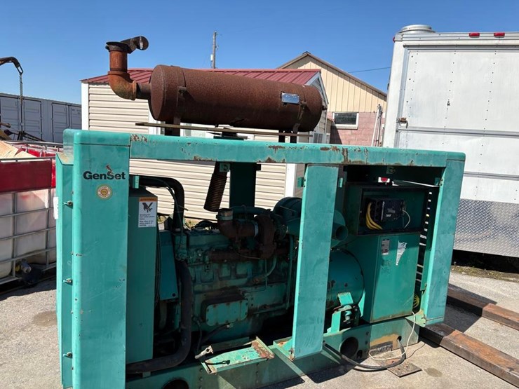 onan-634t-6-cylinder-genset-image-6