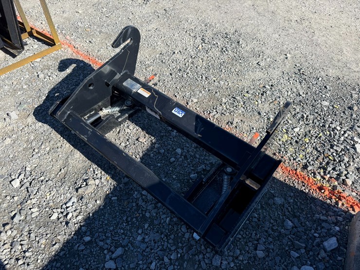 #2002-•-genie-telehandler-to-skid-steer-attachmentinv#-35079-image-3