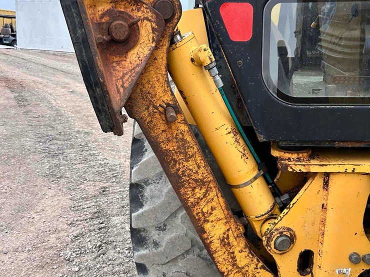 john-deere-310d-image-14