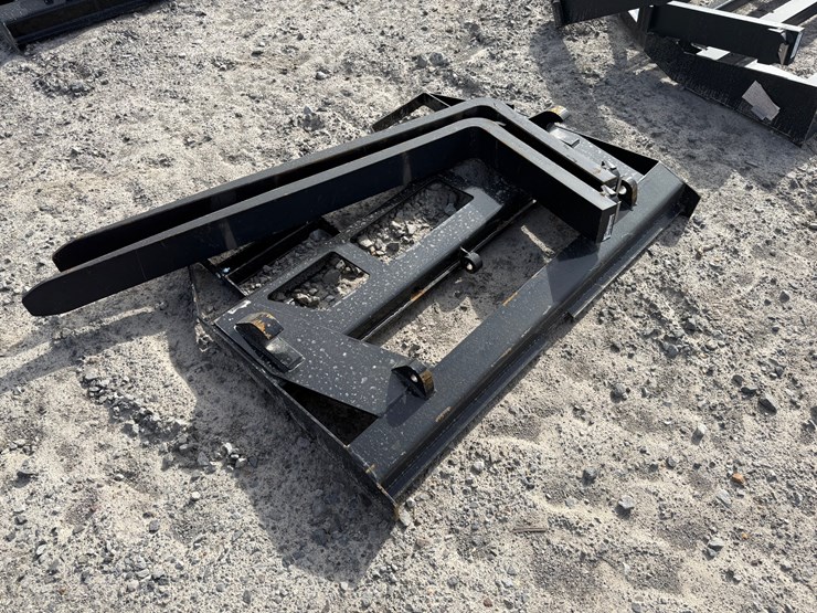 #22780-•-unused-agt-isocpf48-6600-ff-78"-wheel-loader-forks-image-4