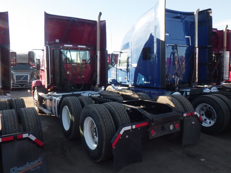 2020-mack-an64t-image-9