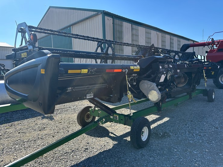 #35808-•-2015-mac-don-30'-flex-draper-header-image-1