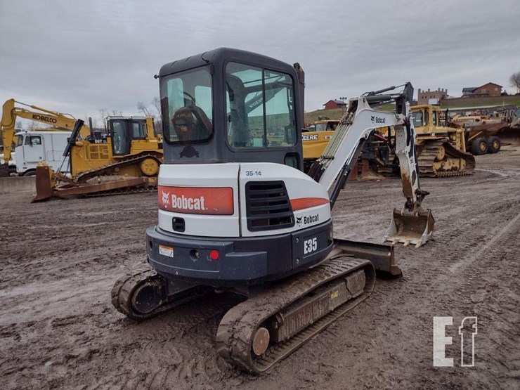 2014-bobcat-e35-image-51