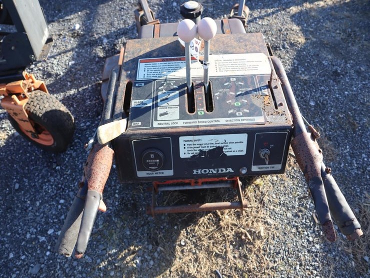 walk-behind-mower-non-running-image-10