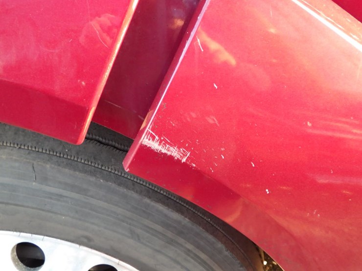 2021-volvo-vnl-300-image-26