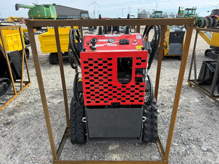 #22787-•-unused-agt-ysrt114-stand-on-tracked-loader-ysrt142025l110321-image-6