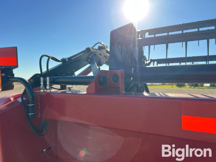 2011-case-ih-3020-image-16