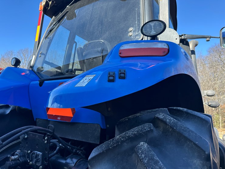 2014-new-holland-t8.330-image-49