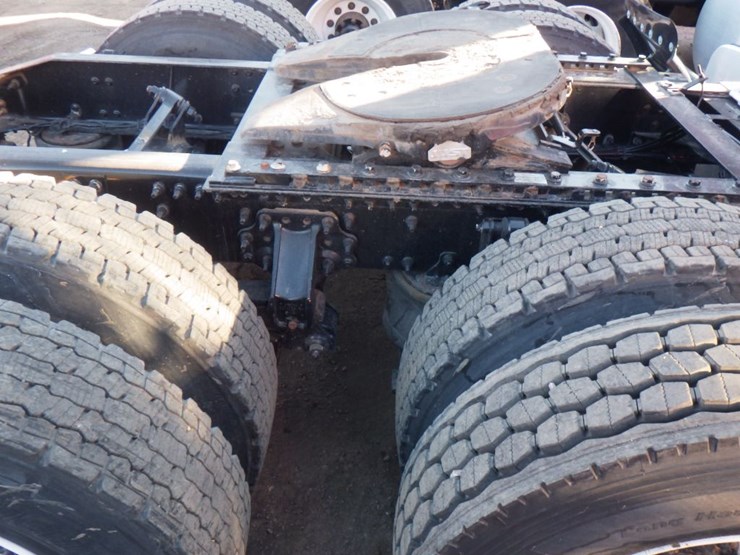 2020-mack-an64t-image-4