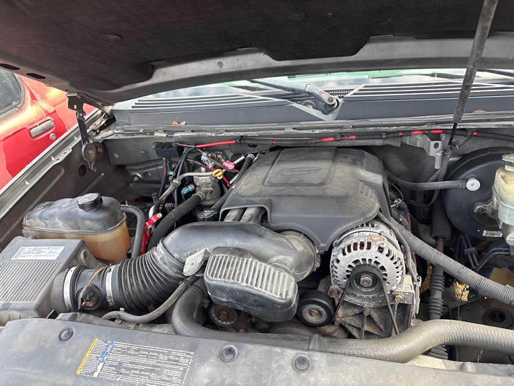 2008-chevrolet-tahoe-image-9