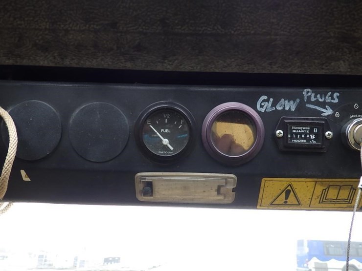 2019-asv-rt-25-skid-steer-tractor-loader-image-23