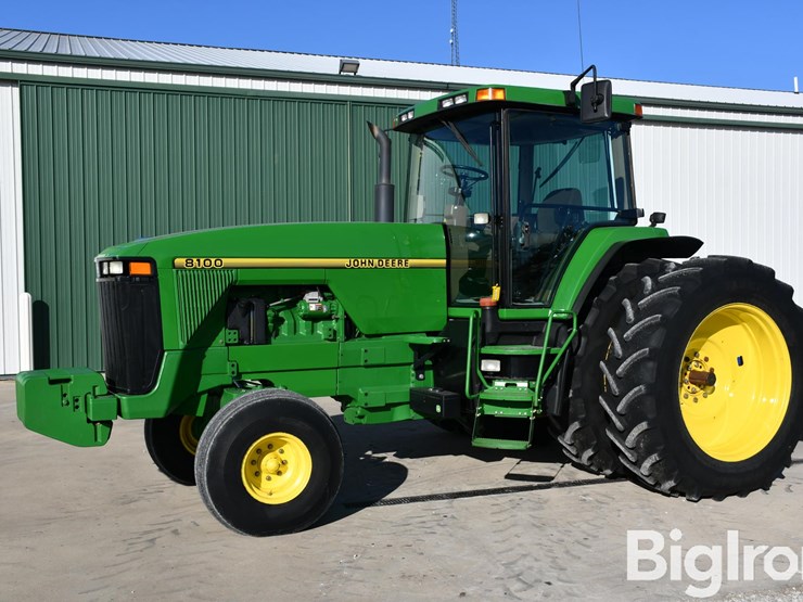 1996-john-deere-8100-image-1