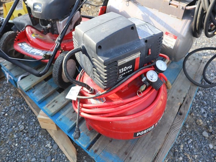 portable-cable-pancake-air-compessor-150-psi,-6-gallon-image-1