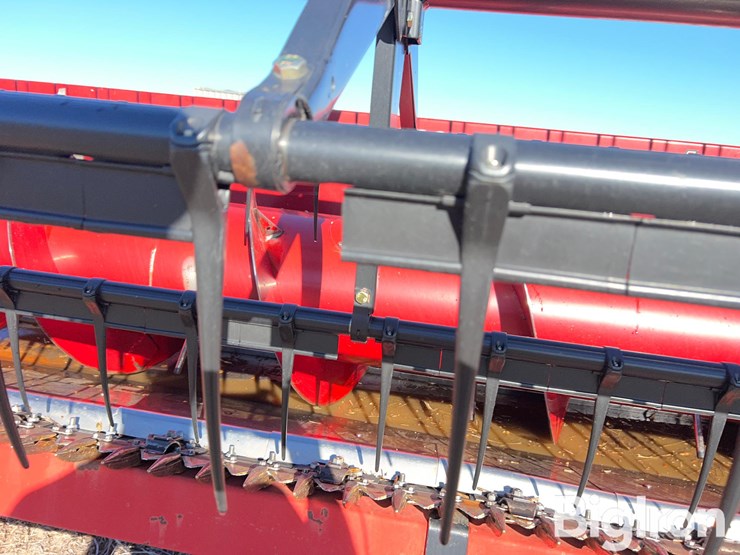 2011-case-ih-3020-image-12