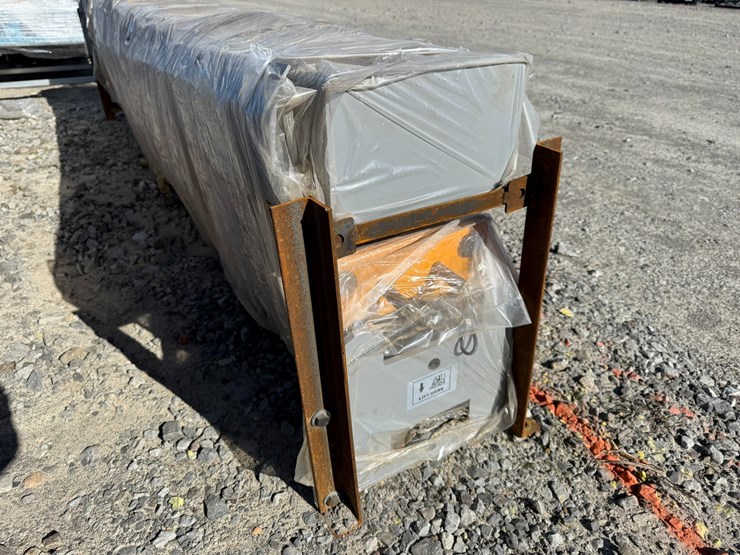 #33677-•-unused-10,000lb-two-post-lift-image-9