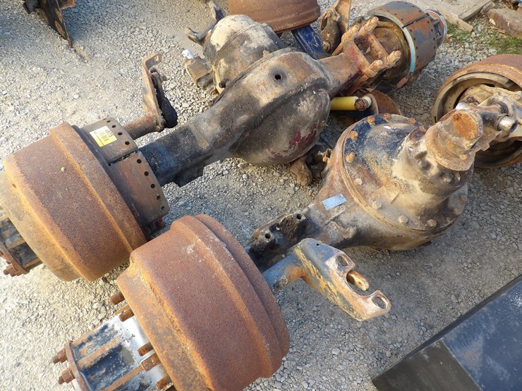 #4875-•-**-semi-truck-rear-ends-image-1