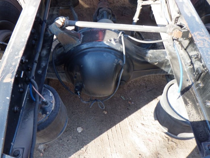 2017-freightliner-cascadia-125-evolution-image-12