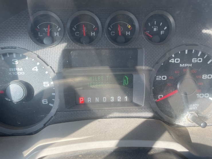 2009-ford-f450-image-32