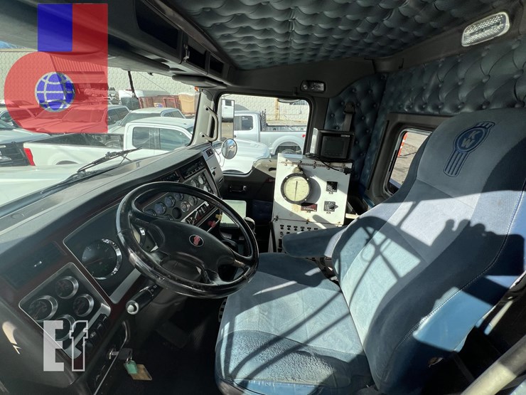 2006-kenworth-w900-image-10