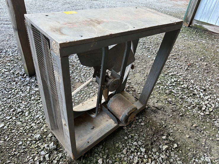 #35862-•-36"-shop-fan-image-4