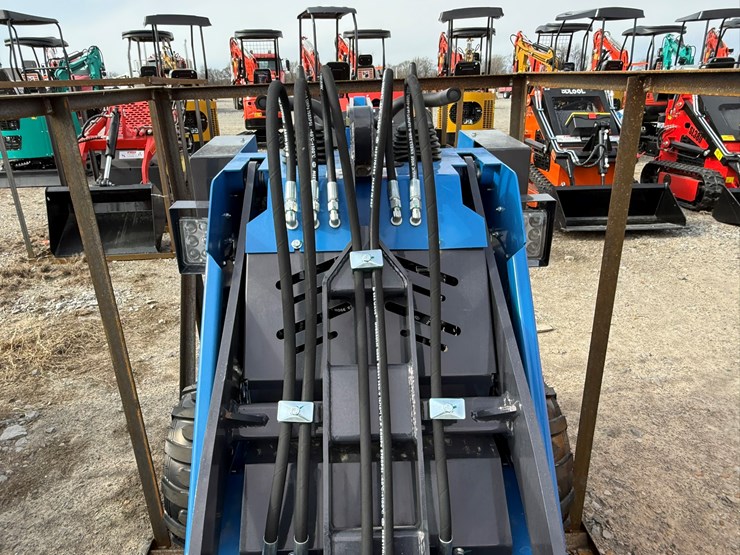 #98-•-unused-agt-mx-mrw14-stand-on-skid-steer-loader-mxmrw142025000743-inv#-35085-image-21