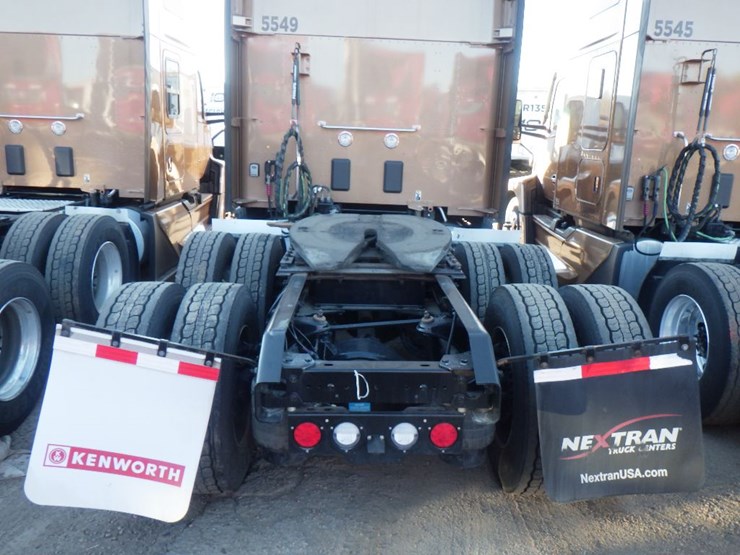 2024-kenworth-t680-image-9