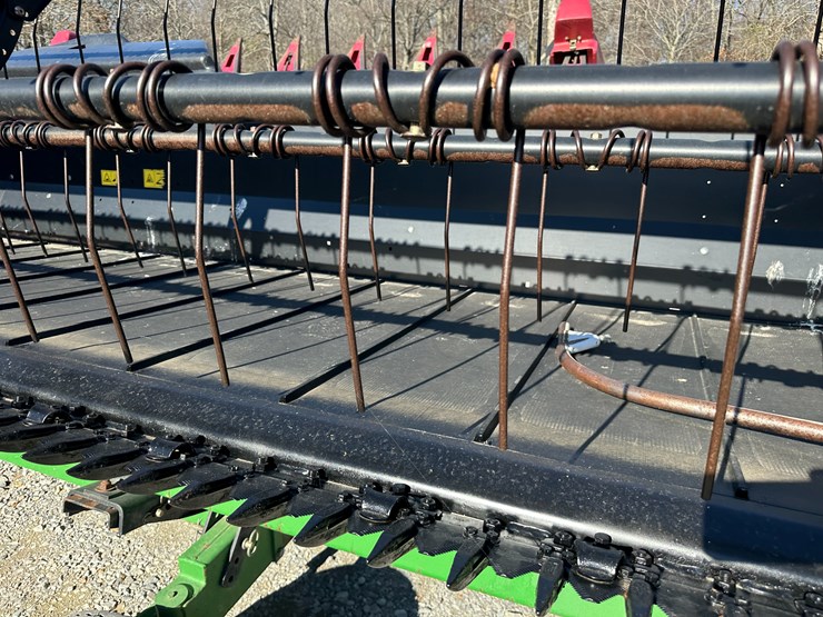 #35808-•-2015-mac-don-30'-flex-draper-header-image-25