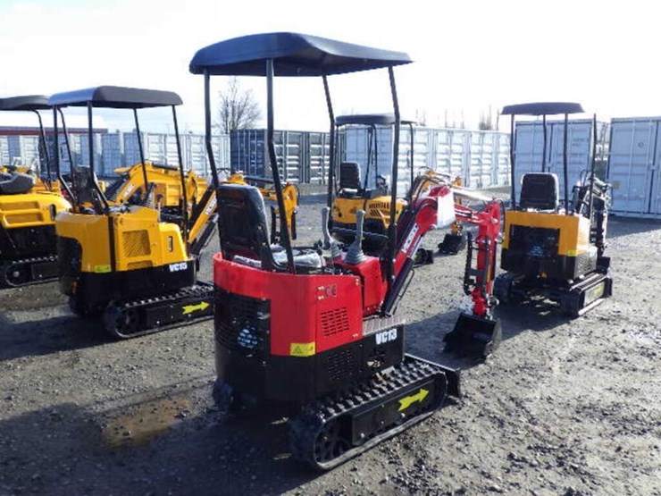 2025-vicsec-13-hydraulic-excavator-image-3