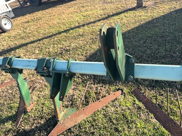 kmc-peanut-lifter-blade-type-image-9