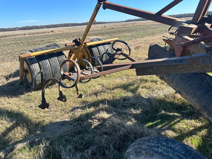 #35253-•-levee-hog-levee-squeeze-w/seeder-and-wheel-type-levee-packer-image-33