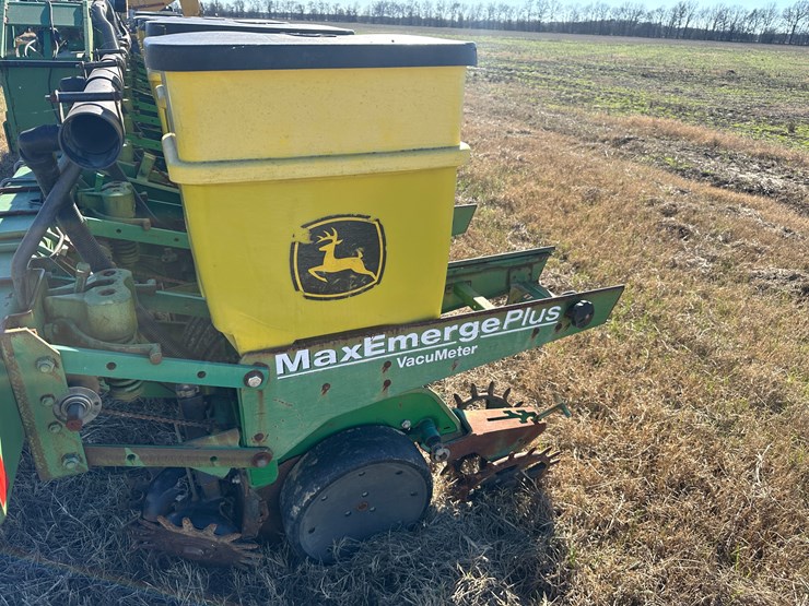 35257-john-deere-12-image-57