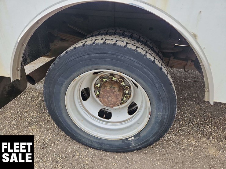 2012-ram-5500-4x4-s/a-service-truck-image-12