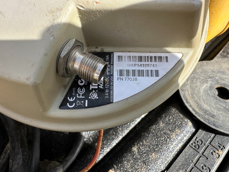 #36280-•-trimble-gps-system-image-12