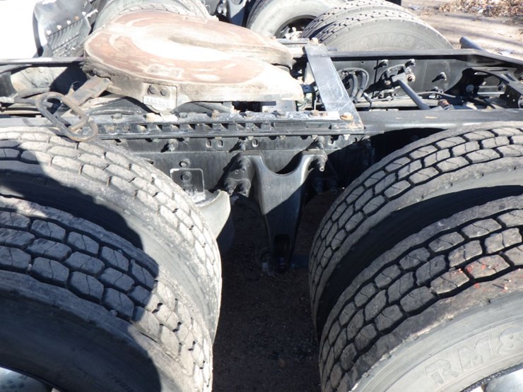 2017-international-prostar-image-13