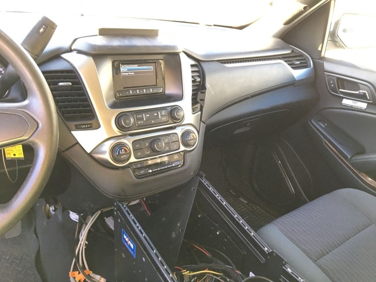 2016-chevrolet-tahoe-image-7