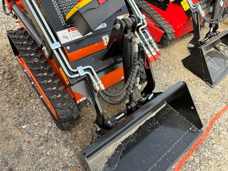 #96-•-unused-sdlool-sl36c-stand-on-tracked-loader-36cj251271-inv#-36230-image-29