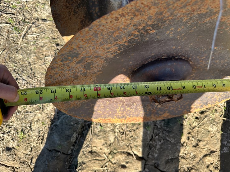 #35268-•-levee-plow-image-14