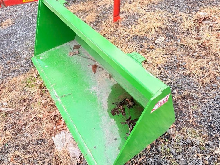 (new)-john-deere-kivel-60in-bucket-image-3