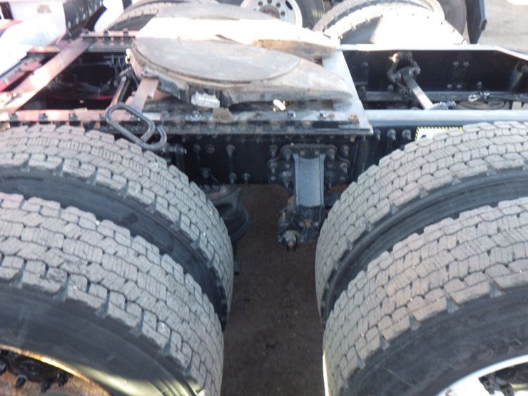 2020-mack-an64t-image-12