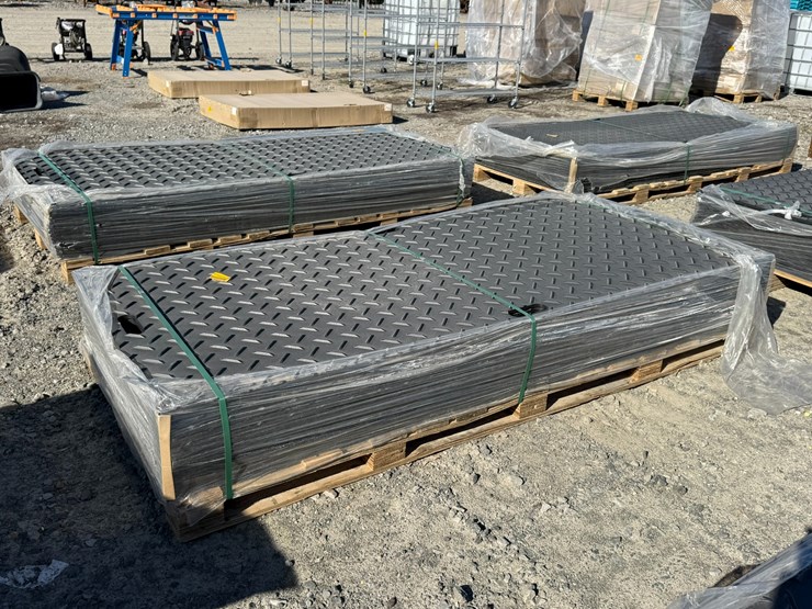 #33660-•-lot-of-ground-protection-mats-image-2