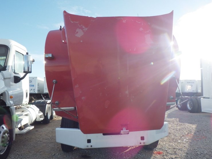 2010-kenworth-t800-image-26