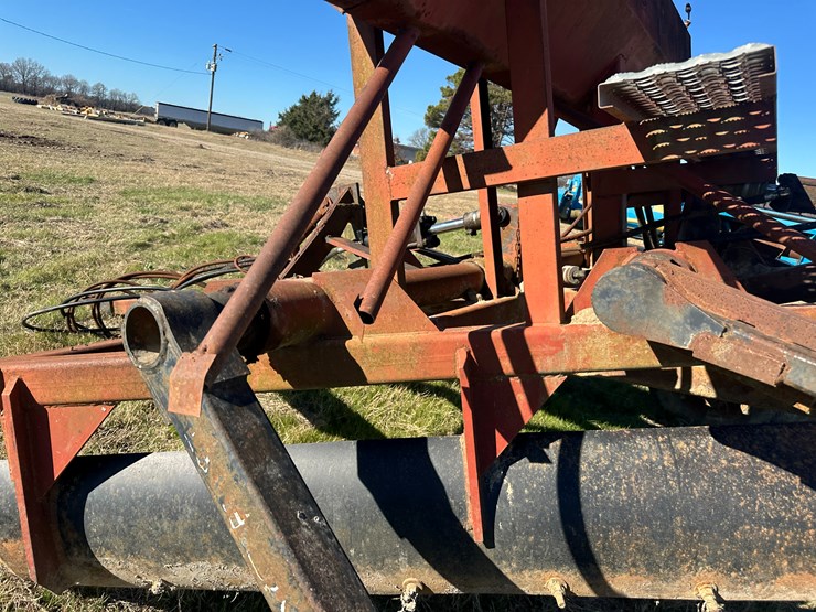 #35253-•-levee-hog-levee-squeeze-w/seeder-and-wheel-type-levee-packer-image-47