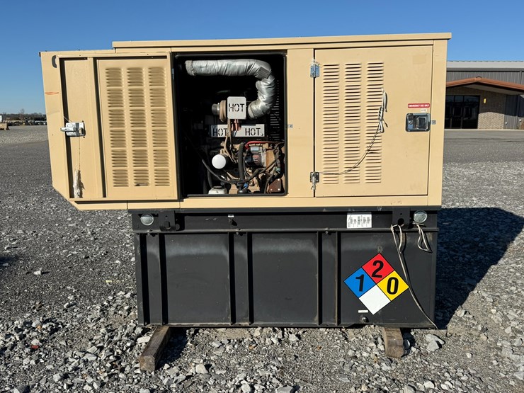 2007-john-deere-4024t-image-4