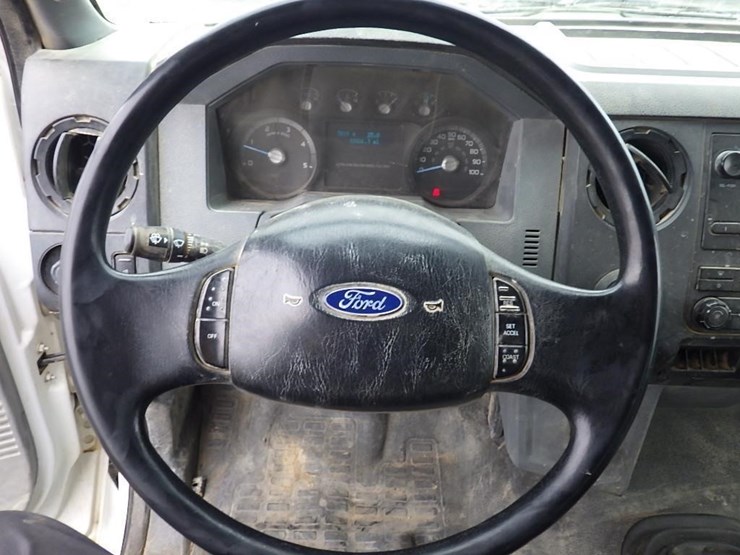 2015-ford-f750-image-22