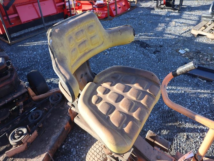 3-wheel-skag-riding-mower-non-running-image-13