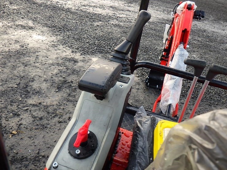 2025-tpm-tpm-16-hydraulic-excavator-image-23