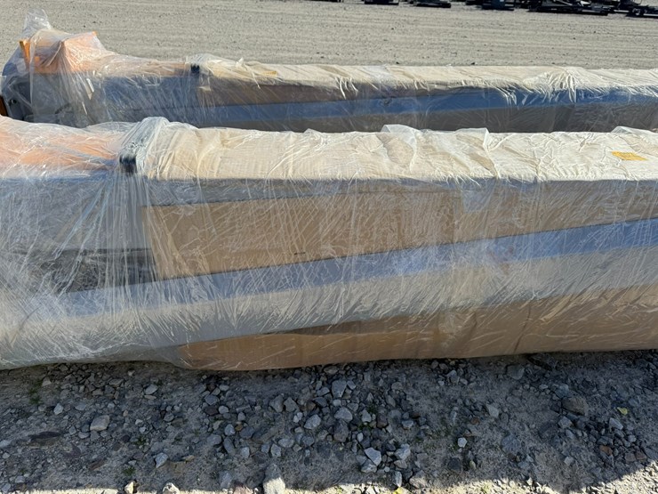 #33672-•-unused-10,000lb-two-post-lift-image-6